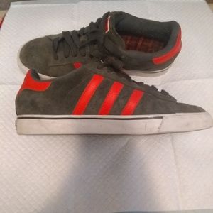 Suede adidas skateboard